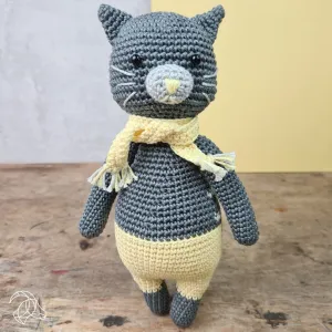 Polly the Cat Crochet Kit