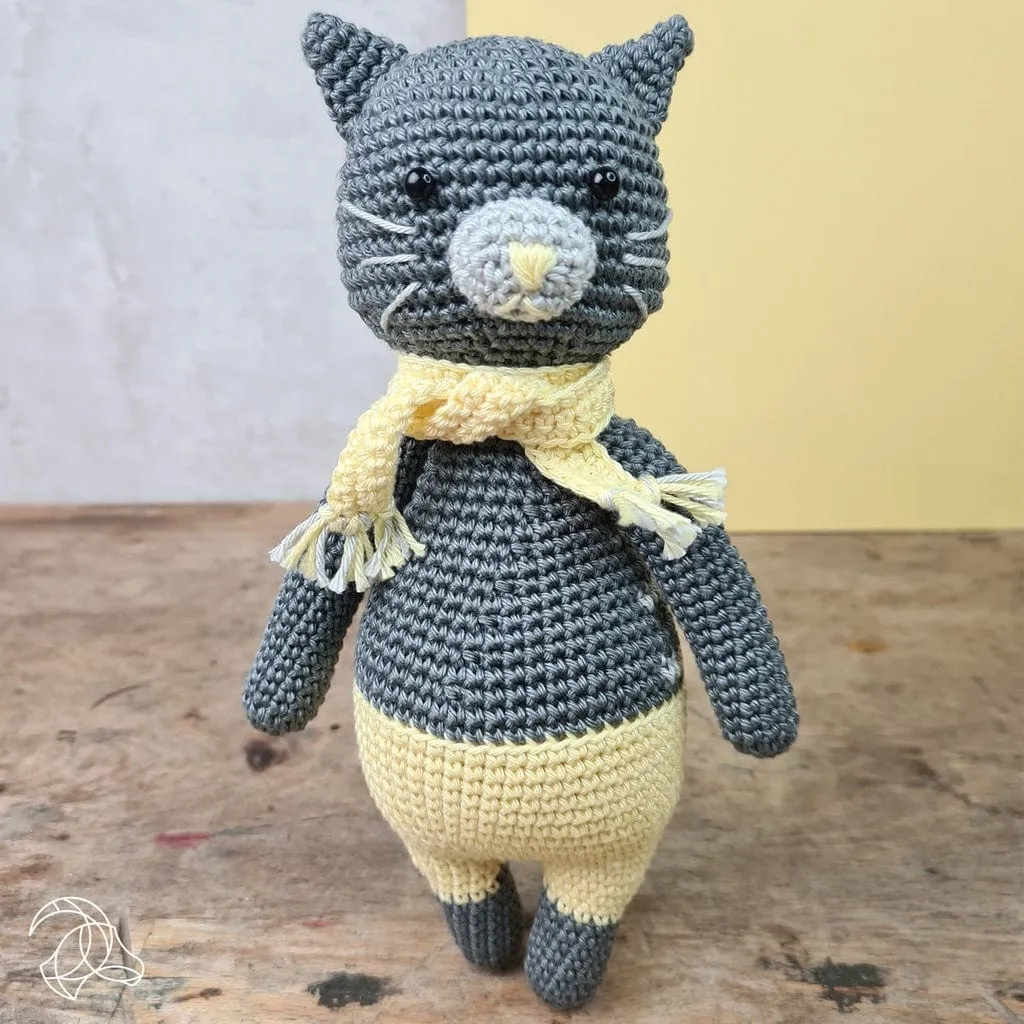 Polly the Cat Crochet Kit