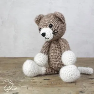 Robbin the Cat Crochet Kit